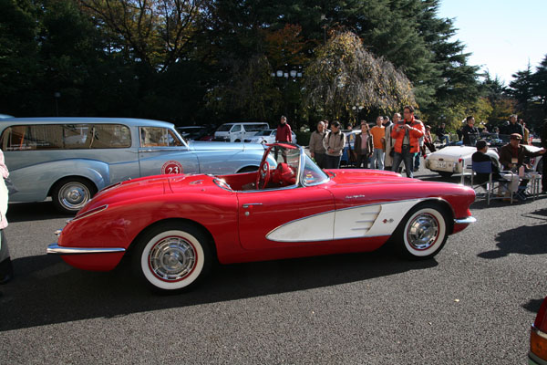 60-02b (08-11-30)_213b 1960 Chevrolet Corvette.JPG